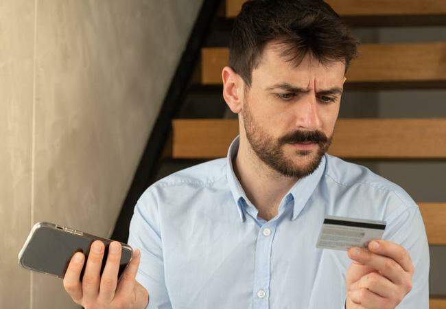 Cartão de crédito: 5 erros comuns que geram dívidas e como evitá-los